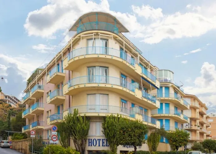 Lvg Hotel Collection - Majestic Alassio